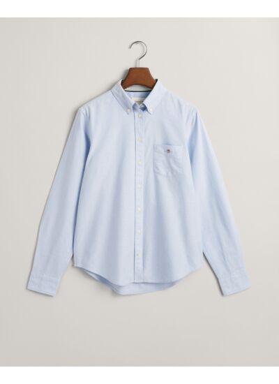 Le nom corrigé du produit en français serait : "Chemise regular fit en coton Oxford - Essentiel de saison". Voici le var demandé : **var59aa3e4a4c0d2650a3e164a23be2715f**.