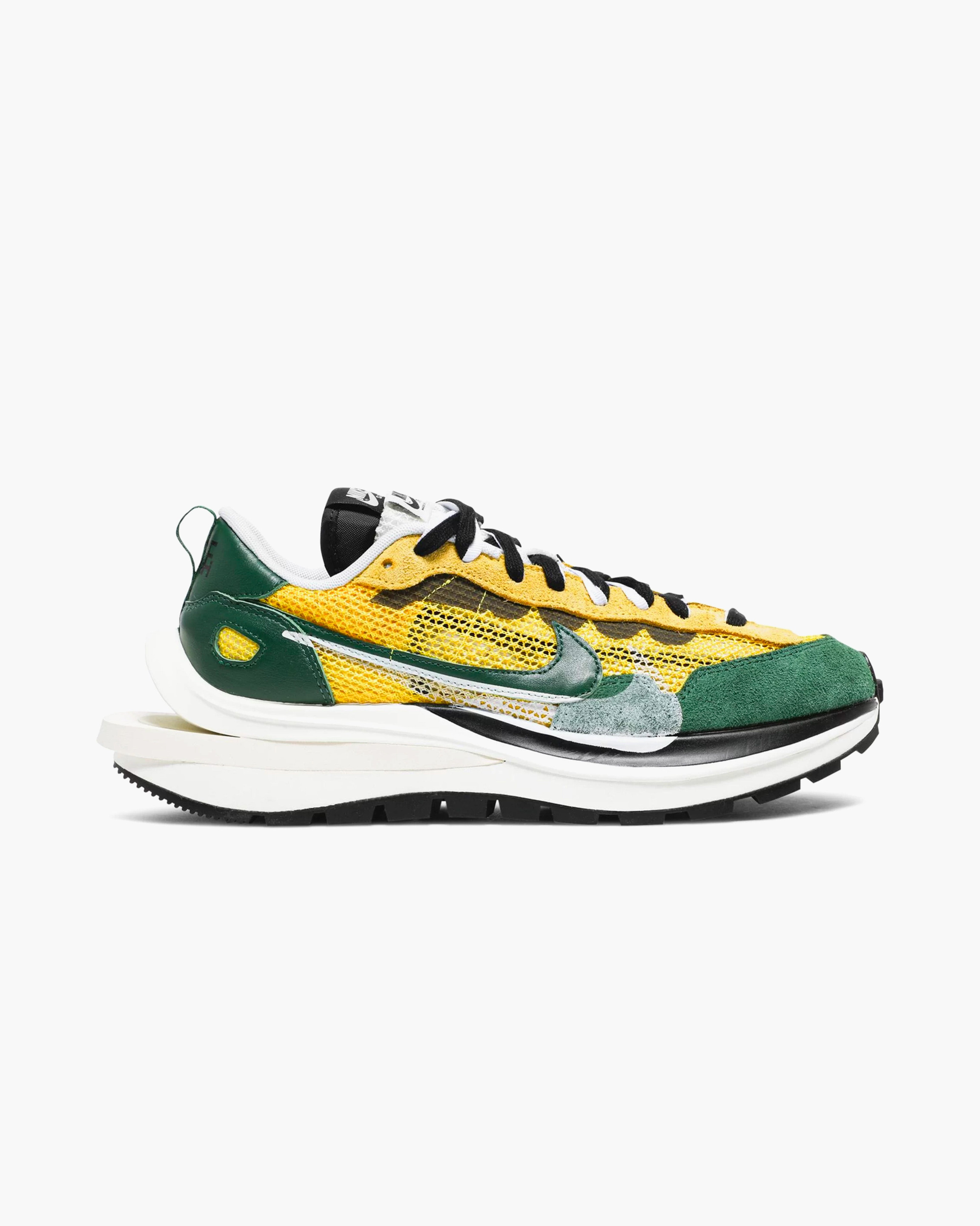 Nike Vaporwaffle sacai Tour Yellow Stadium Green