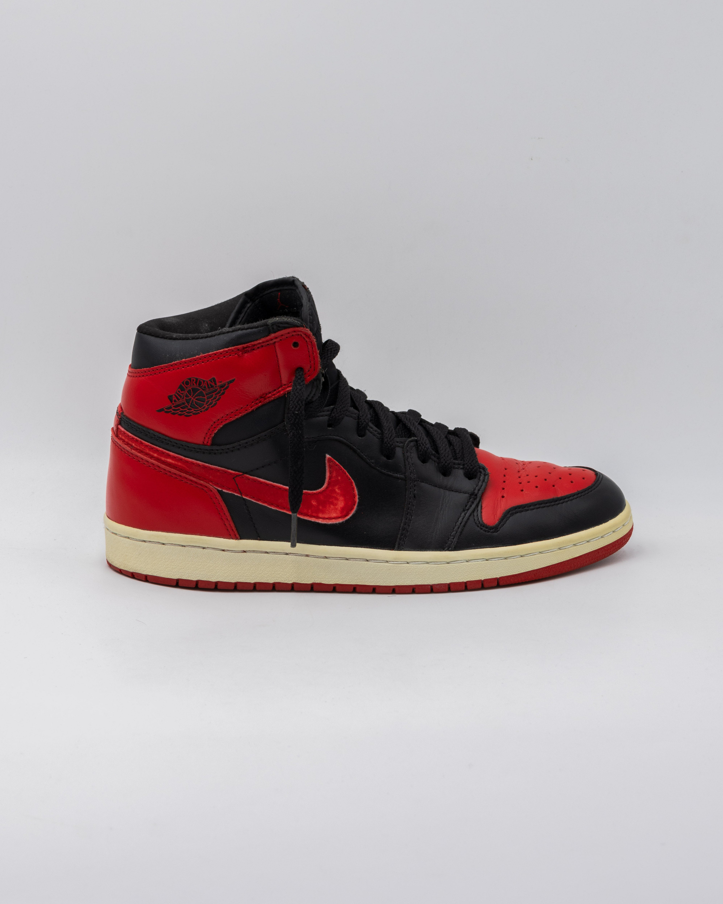 Air Jordan 1 Retro High Bred