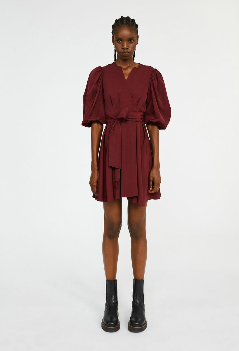 Robe bordeaux courte cache cœur