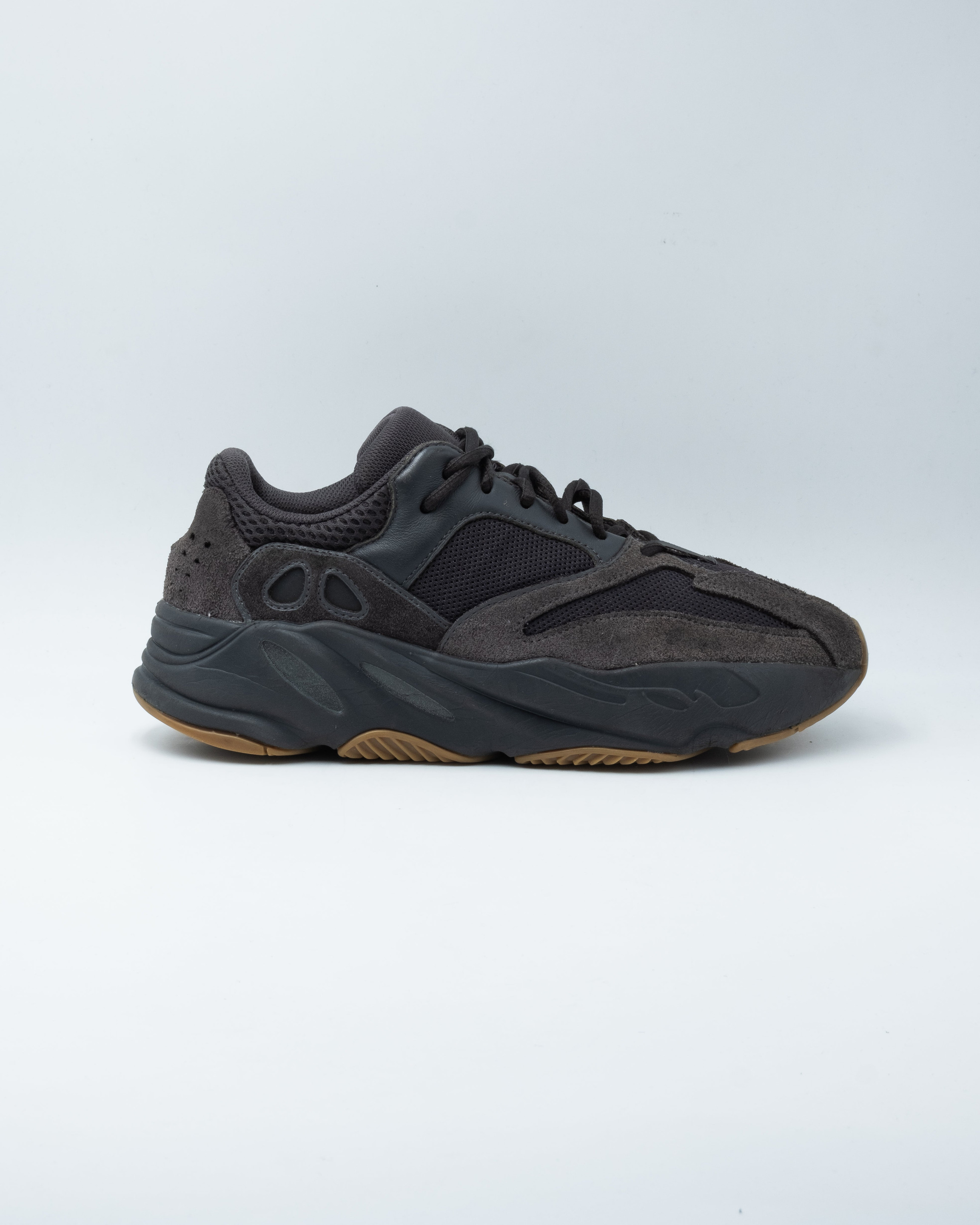 Adidas Adidas Yeezy Boost 700 Utility Black