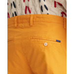 Pantalon chino slim fit Hallden délavé au soleil