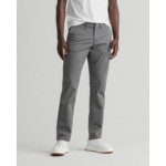 Pantalon chino slim fit en sergé