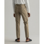 Pantalon chino slim fit Hallden délavé au soleil