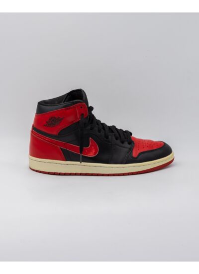 Air Jordan 1 Retro High Bred