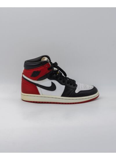 Jordan Air Jordan 1 Retro High Satin Black Toe