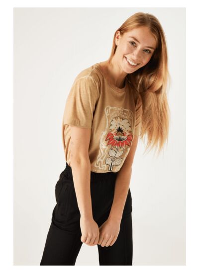 Women T-shirt Brown