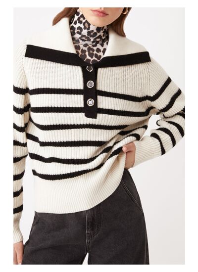 PULL PATSKI BLANC CASSE