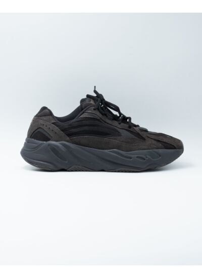 Adidas Adidas Yeezy Boost 700 V2 Vanta